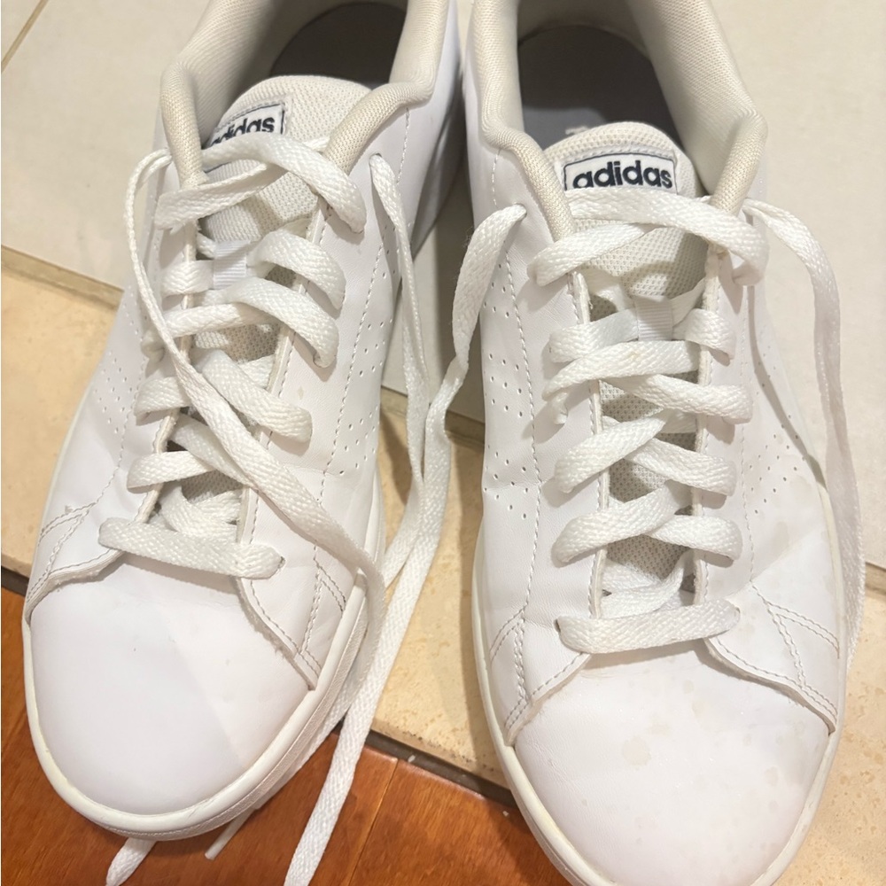 Adidas Classic White Lace-Up Sneakers 10.5 men’s